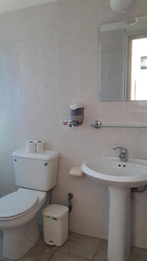 Natasha'S Apartments بافوس المظهر الخارجي الصورة